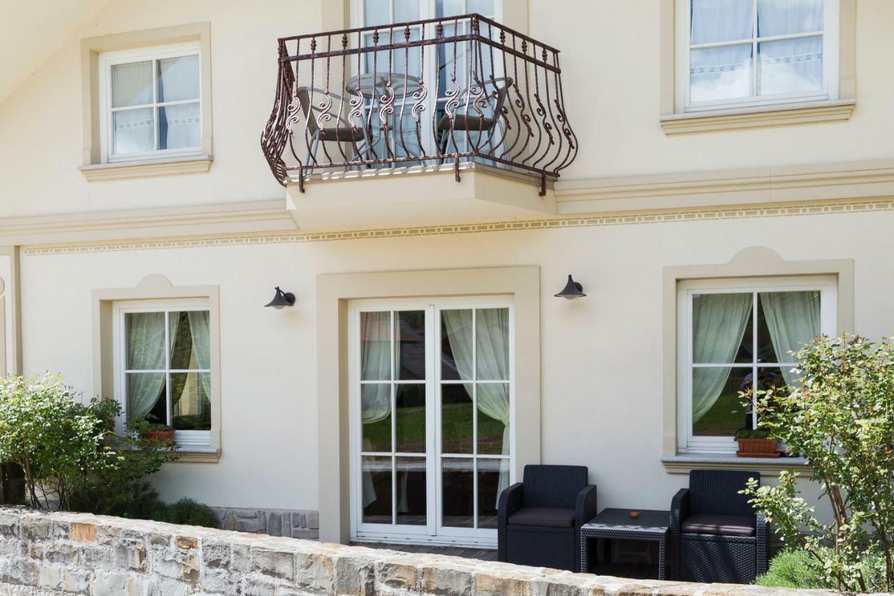 Guesthouse & Apartments Pri Stani Zerovnica Exterior photo