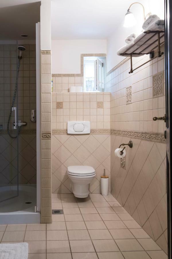 Guesthouse & Apartments Pri Stani Zerovnica Exterior photo