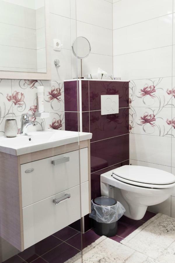 Guesthouse & Apartments Pri Stani Zerovnica Exterior photo